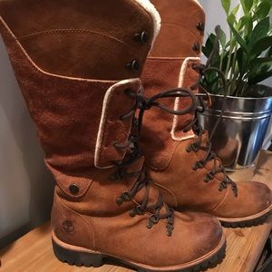 Timberland size 9 hiking,fur boots